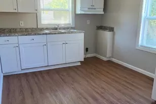 916 Mountain Crest Dr, Kings Mountain, NC 28086 - Photo 2