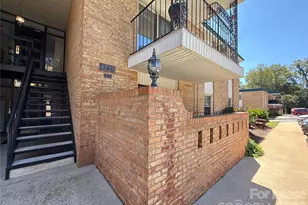 4739 Hedgemore Dr, Charlotte, NC 28209 - Photo 2