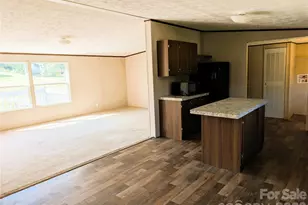 3610 Cameo Ln, Lenoir, NC 28645 - Photo 14