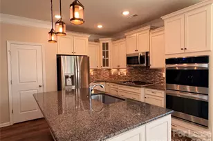 2433 Chinkapin Ct, Gastonia, NC 28054 - Photo 8
