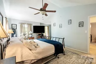 1300 Sugar Hollow Dr, Charlotte, NC 28214 - Photo 14
