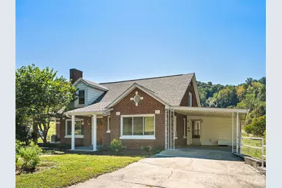 654 Ratcliff Cove Road, Waynesville, NC 28786 - Photo 1