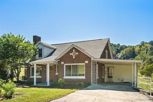 654 Ratcliff Cove Rd, Waynesville, NC 28786 - Photo 1