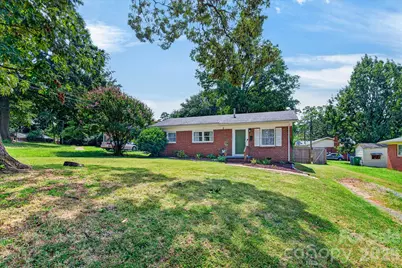 3857 Whitehall Drive, Charlotte, NC 28208 - Photo 8