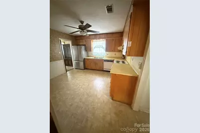 818 McLaughlin Drive, Charlotte, NC 28212 - Photo 6
