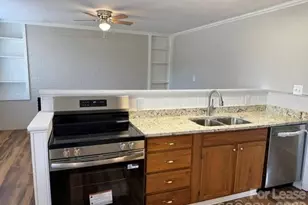 30 20th Ave NW, Hickory, NC 28601 - Photo 4