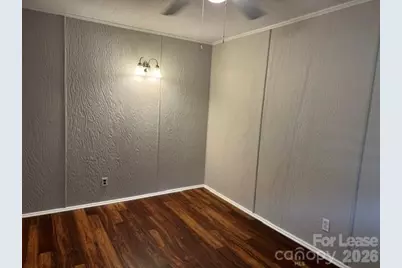 30 20th Avenue NW, Hickory, NC 28601 - Photo 12
