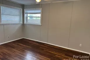 30 20th Ave NW, Hickory, NC 28601 - Photo 8