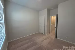 6550 Harlech St, Charlotte, NC 28269 - Photo 10