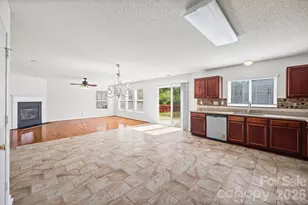 13750 Rutherglen Ct, Charlotte, NC 28213 - Photo 14