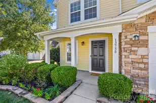 13750 Rutherglen Ct, Charlotte, NC 28213 - Photo 2