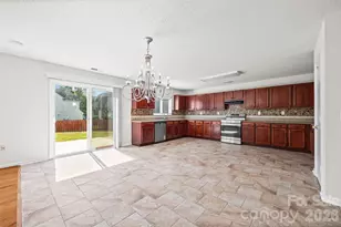 13750 Rutherglen Ct, Charlotte, NC 28213 - Photo 10