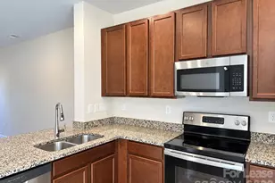 7431 Sienna Heights Pl, Charlotte, NC 28213 - Photo 6