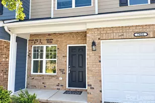 7431 Sienna Heights Pl, Charlotte, NC 28213 - Photo 2