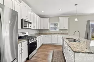421 Maramec St, Fort Mill, SC 29715 - Photo 18