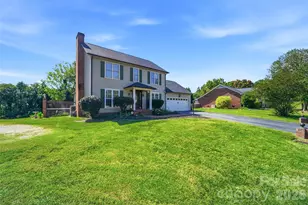2351 Ellerbe Dr, Kannapolis, NC 28083 - Photo 6