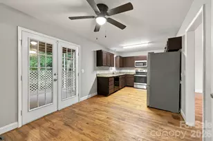 205 Colonial Ave, Concord, NC 28025 - Photo 14