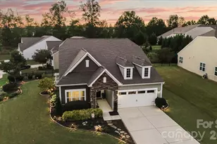 2003 Harvest Time Ln, Waxhaw, NC 28173 - Photo 2