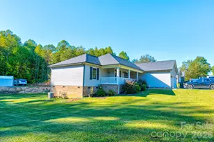 301 Delview Dr, Cherryville, NC 28021 - Photo 2