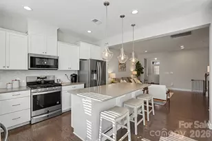 5624 Garrow Glen Rd, Charlotte, NC 28278 - Photo 6