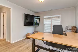 3827 Park South Station Blvd, Charlotte, NC 28210 - Photo 18