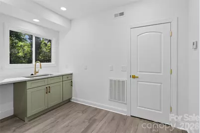 1561 Westdale Drive, Charlotte, NC 28208 - Photo 30