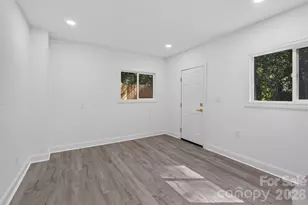 1561 Westdale Dr, Charlotte, NC 28208 - Photo 24