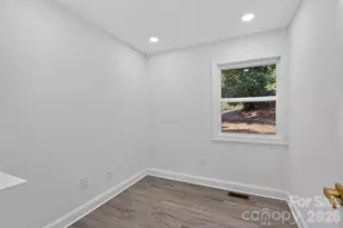 1561 Westdale Dr, Charlotte, NC 28208 - Photo 16
