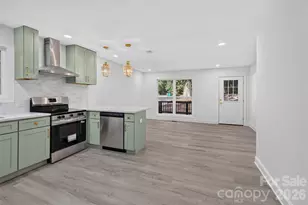1561 Westdale Dr, Charlotte, NC 28208 - Photo 8