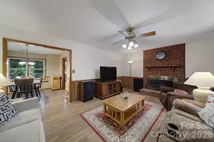 6134 Hickory Forest Dr, Charlotte, NC 28277 - Photo 4