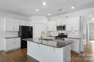 146 N Cromwell Dr, Mooresville, NC 28115 - Photo 6
