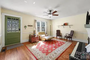 821 S Chester St, Gastonia, NC 28052 - Photo 2
