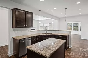 7235 Barefoot Forest Dr, Charlotte, NC 28269 - Photo 12