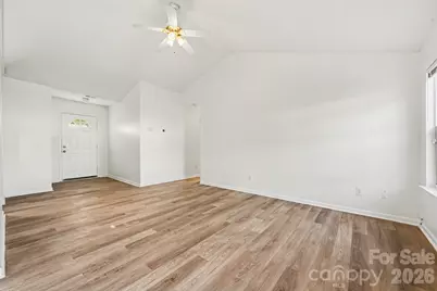 4415 Biesterfield Drive, Charlotte, NC 28216 - Photo 8