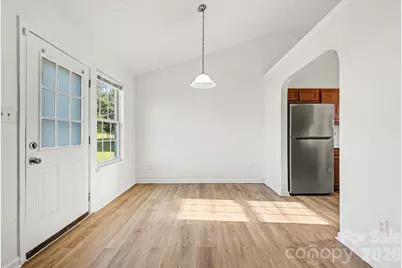 4415 Biesterfield Drive, Charlotte, NC 28216 - Photo 6