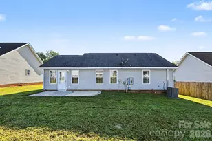 4415 Biesterfield Dr, Charlotte, NC 28216 - Photo 26