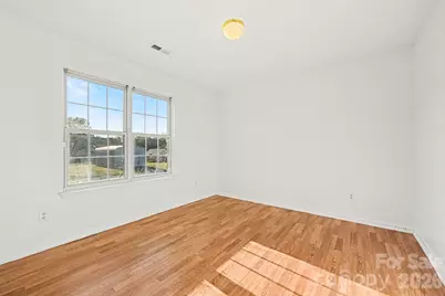4415 Biesterfield Drive, Charlotte, NC 28216 - Photo 20