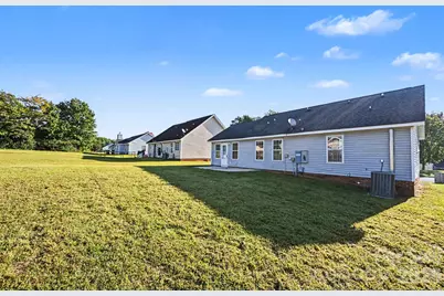 4415 Biesterfield Drive, Charlotte, NC 28216 - Photo 24