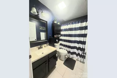 475 N Spring Avenue, Newton, NC 28658 - Photo 12