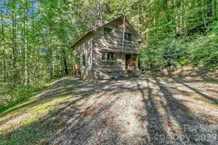 8579 Big Pine Rd, Marshall, NC 28753 - Photo 4