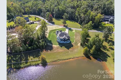 438 Mapleton Lane, Columbus, NC 28722 - Photo 2