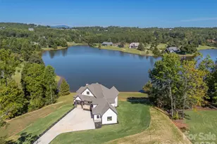 438 Mapleton Ln, Columbus, NC 28722 - Photo 46