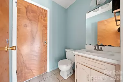 402 S Ashe Avenue, Newton, NC 28658 - Photo 40