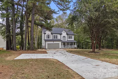 139 Scarlet Tanager Road, Troutman, NC 28166 - Photo 2