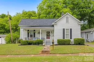 231 E Jefferson St, York, SC 29745 - Photo 1
