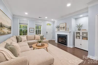 8512 Beaver Creek Drive, Charlotte, NC 28269 - Photo 2
