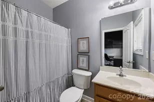8512 Beaver Creek Dr, Charlotte, NC 28269 - Photo 10