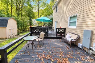 7332 Cedarbrook Dr, Charlotte, NC 28215 - Photo 18