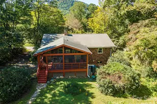 824 N Cherokee Ave, Black Mountain, NC 28711 - Photo 2
