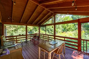 824 N Cherokee Ave, Black Mountain, NC 28711 - Photo 4
